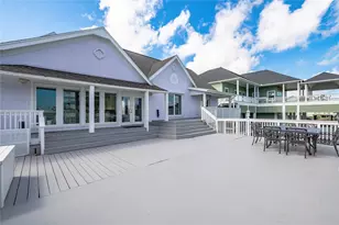 208 Coconut St, Tiki Island, TX 77554 - Photo 33