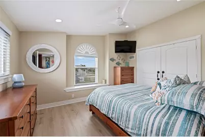 208 Coconut Street, Tiki Island, TX 77554 - Photo 25