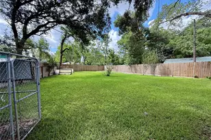 409 Oak Dr, Lake Jackson, TX 77566 - Photo 29
