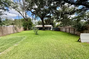 409 Oak Dr, Lake Jackson, TX 77566 - Photo 27