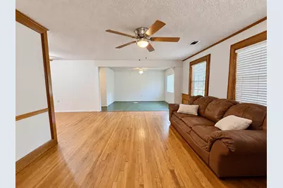 409 Oak Drive, Lake Jackson, TX 77566 - Photo 5