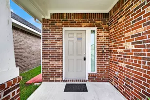 9254 Sea Gdn St, Houston, TX 77034 - Photo 1