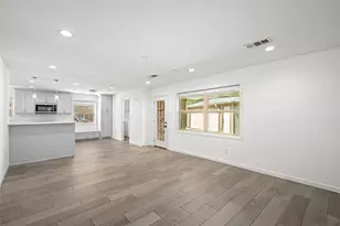 5834 Braesheather Dr, Houston, TX 77096 - Photo 17