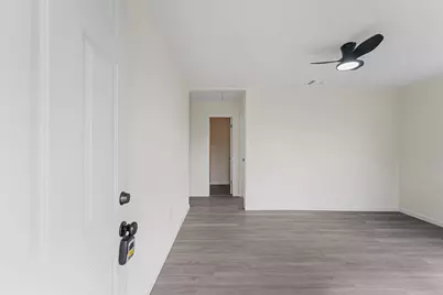 4715 Engleford Street, Houston, TX 77026 - Photo 3