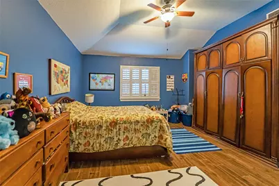 8002 Royal Crest Court, Houston, TX 77379 - Photo 25