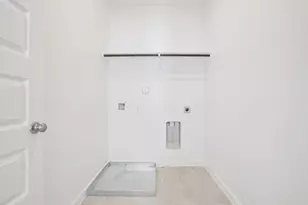 535 Avisa Dr, Kemah, TX 77565 - Photo 27