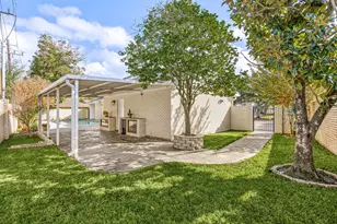 1933 Country Club Blvd, Sugar Land, TX 77478 - Photo 33