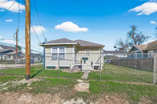 1110 Mathis St, Houston, TX 77009 - Photo 1