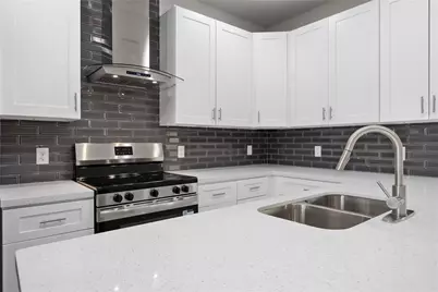 7987 Chateau Street #B, Houston, TX 77028 - Photo 9