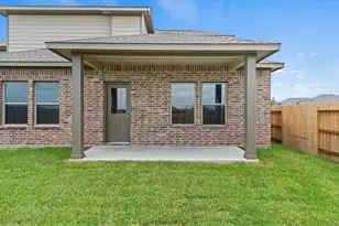 2018 Starlight St, Angleton, TX 77515 - Photo 21