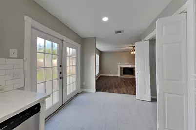 9211 Wandsworth Drive, Spring, TX 77379 - Photo 5