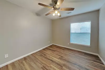 9211 Wandsworth Drive, Spring, TX 77379 - Photo 13