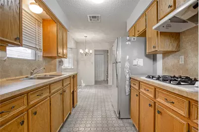 5742 Weeping Willow Road, Houston, TX 77092 - Photo 7