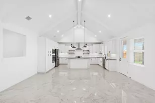 12107 Willow Way Ave, Mont Belvieu, TX 77535 - Photo 9