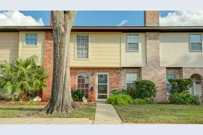 1424 Silverpines Road #1424, Houston, TX 77062 - Photo 5