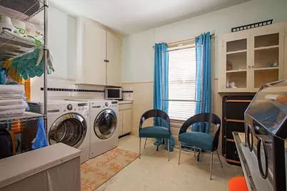 108 W 10th 1/2 Street, Houston, TX 77008 - Photo 11