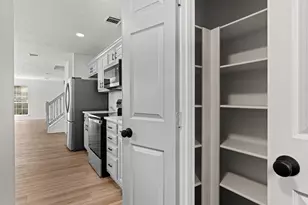 1219 Hollow Ash Ln, Katy, TX 77450 - Photo 11