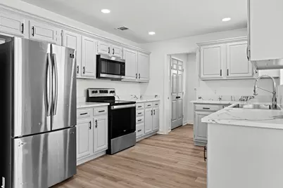 1219 Hollow Ash Lane, Katy, TX 77450 - Photo 9