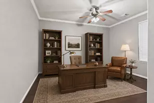 10626 Sterling Manor Dr, Spring, TX 77379 - Photo 5