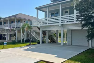 3903 Pirates Beach Cir, Galveston, TX 77554 - Photo 11