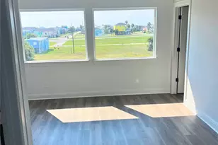 3903 Pirates Beach Cir, Galveston, TX 77554 - Photo 9