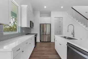 3903 Pirates Beach Cir, Galveston, TX 77554 - Photo 9