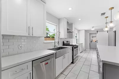 206 W North Hill Drive, Spring, TX 77388 - Photo 13