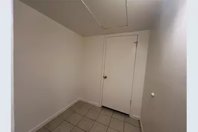 1023 W Snyder St, Alvin, TX 77511 - Photo 23