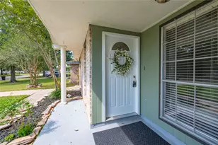 501 Bellmar Ln, Friendswood, TX 77546 - Photo 5