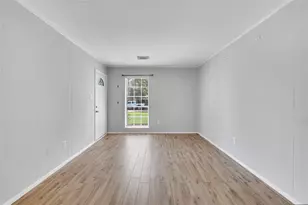 501 Bellmar Ln, Friendswood, TX 77546 - Photo 7