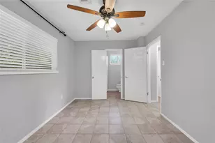 501 Bellmar Ln, Friendswood, TX 77546 - Photo 17