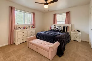 2202 French Pl, Baytown, TX 77520 - Photo 9
