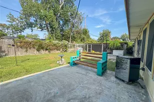 2202 French Pl, Baytown, TX 77520 - Photo 11