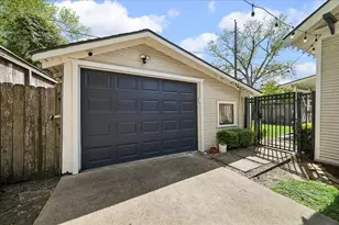 824 W Melwood St, Houston, TX 77009 - Photo 25