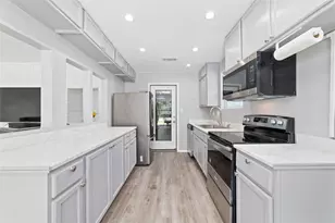 6111 Westbranch Dr, Houston, TX 77072 - Photo 11