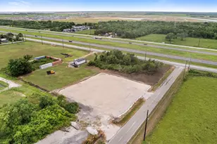 3132 County Rd 61, Rosharon, TX 77583 - Photo 13