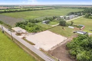 3132 County Rd 61, Rosharon, TX 77583 - Photo 15
