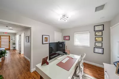 2009 N Durham Drive, Houston, TX 77008 - Photo 17