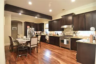 8610 Ashland Way, Houston, TX 77055 - Photo 9