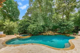 319 S Silvershire Cir, The Woodlands, TX 77381 - Photo 41