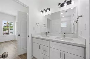 7502 Laura Koppe Rd, Houston, TX 77028 - Photo 21