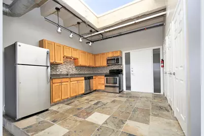 230 W Alabama #1105, Houston, TX 77006 - Photo 5