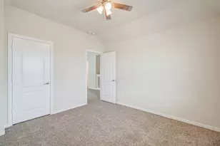 309 Burgundy Dr, Alvin, TX 77511 - Photo 31