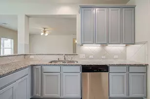 309 Burgundy Dr, Alvin, TX 77511 - Photo 13