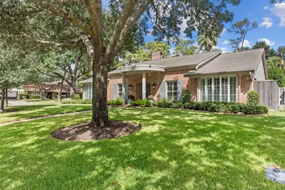 10052 Lynbrook Drive, Houston, TX 77042 - Photo 3