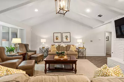10052 Lynbrook Drive, Houston, TX 77042 - Photo 19