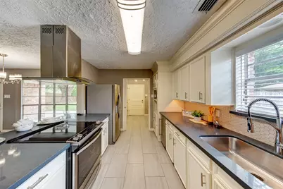 15110 Torry Pines Road, Houston, TX 77062 - Photo 5