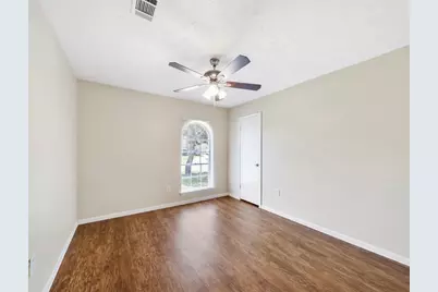 7962 Southmeadow Drive, Houston, TX 77071 - Photo 13