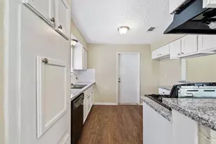 7962 Southmeadow Dr, Houston, TX 77071 - Photo 9