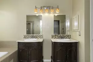 803 Colony Glen Ct, Houston, TX 77062 - Photo 17